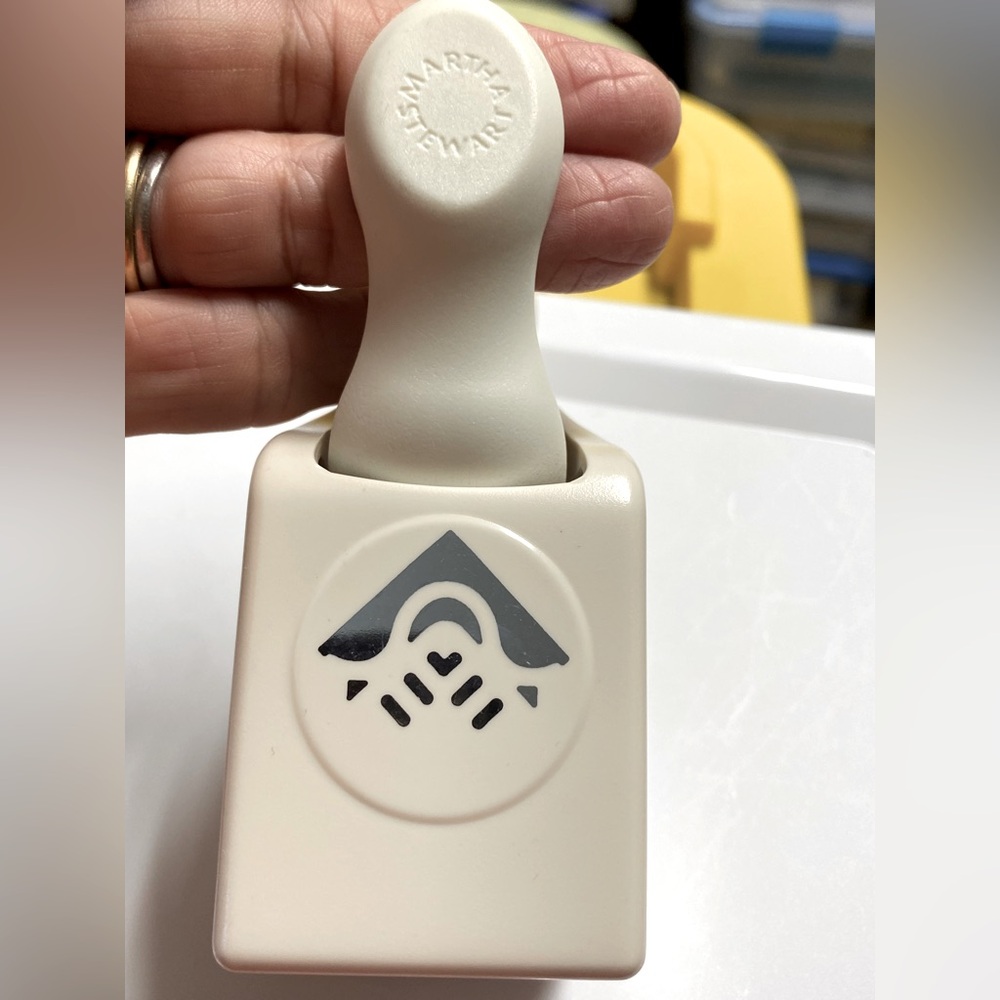 Martha Stewart Corner Craft Punch